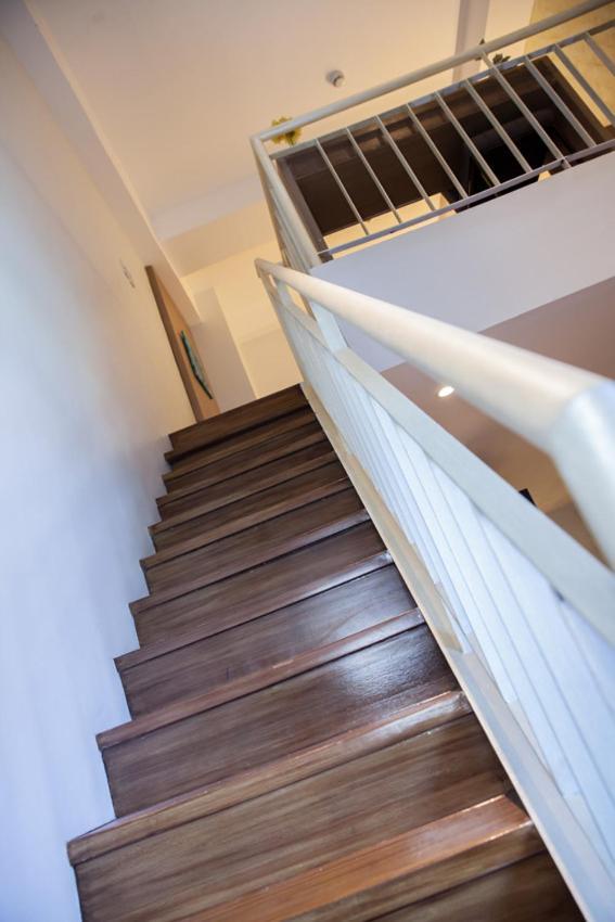 Melbourne Suites Makati City Bagian luar foto