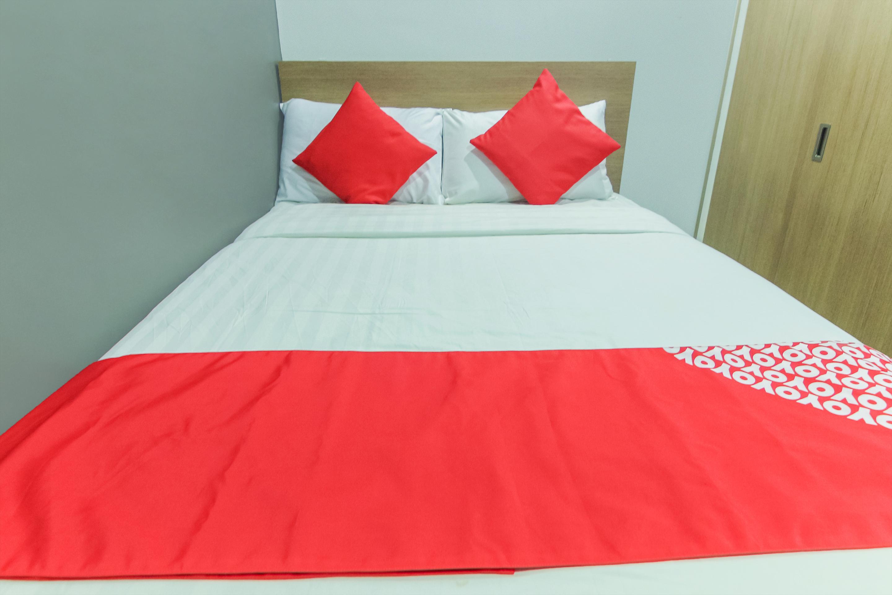 Melbourne Suites Makati City Bagian luar foto