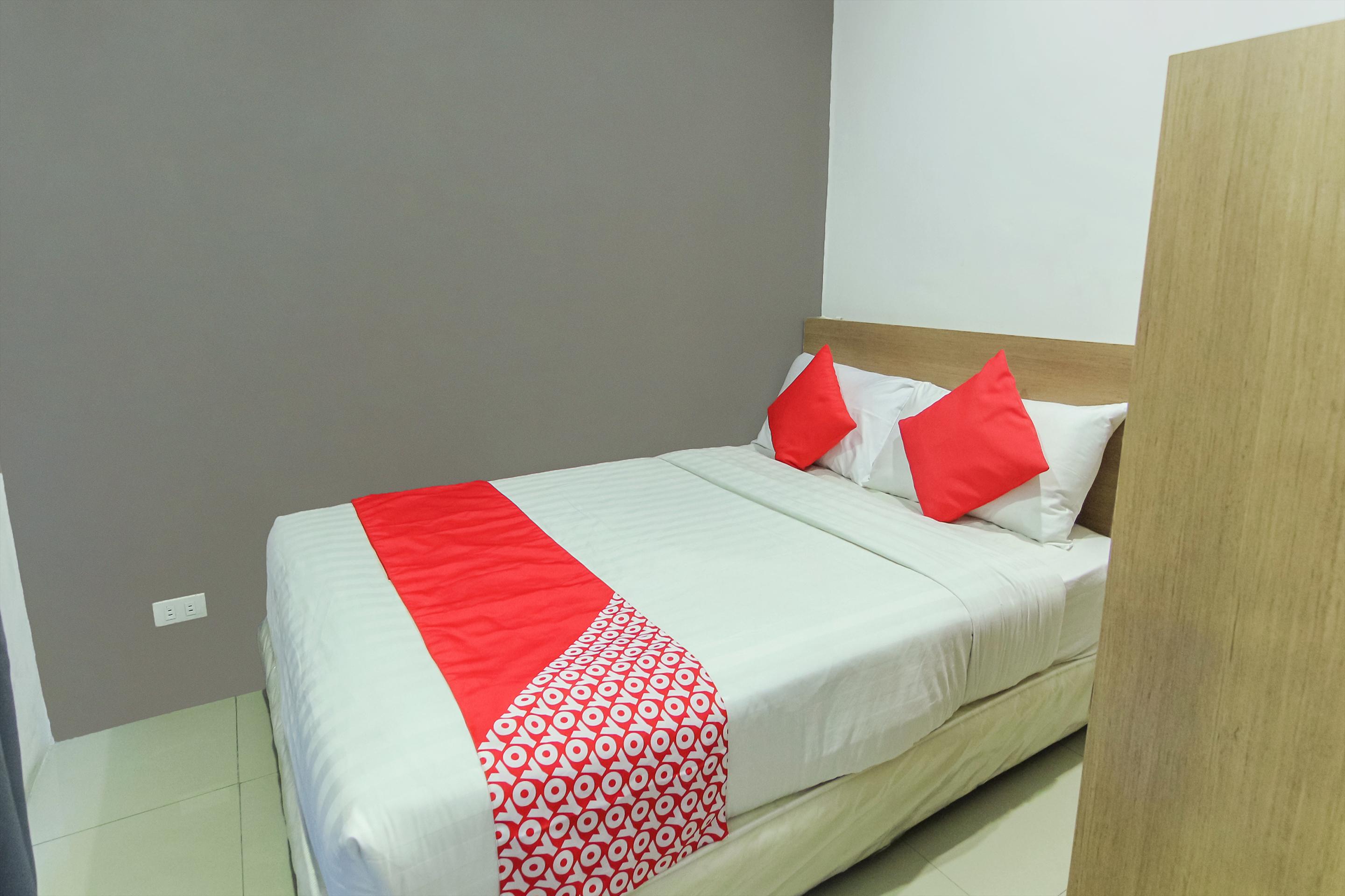 Melbourne Suites Makati City Bagian luar foto